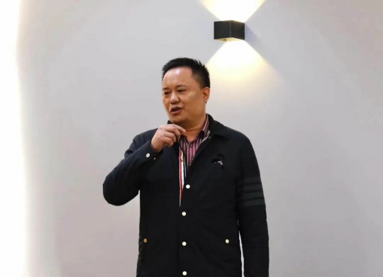 谈球吧官网-不凡成就非凡,相信品牌力量